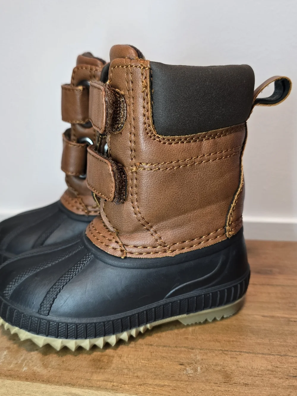 Gap Kids 3M Thinsulate Winter Duck Boots Todder Size. Fall & Winter Style.
